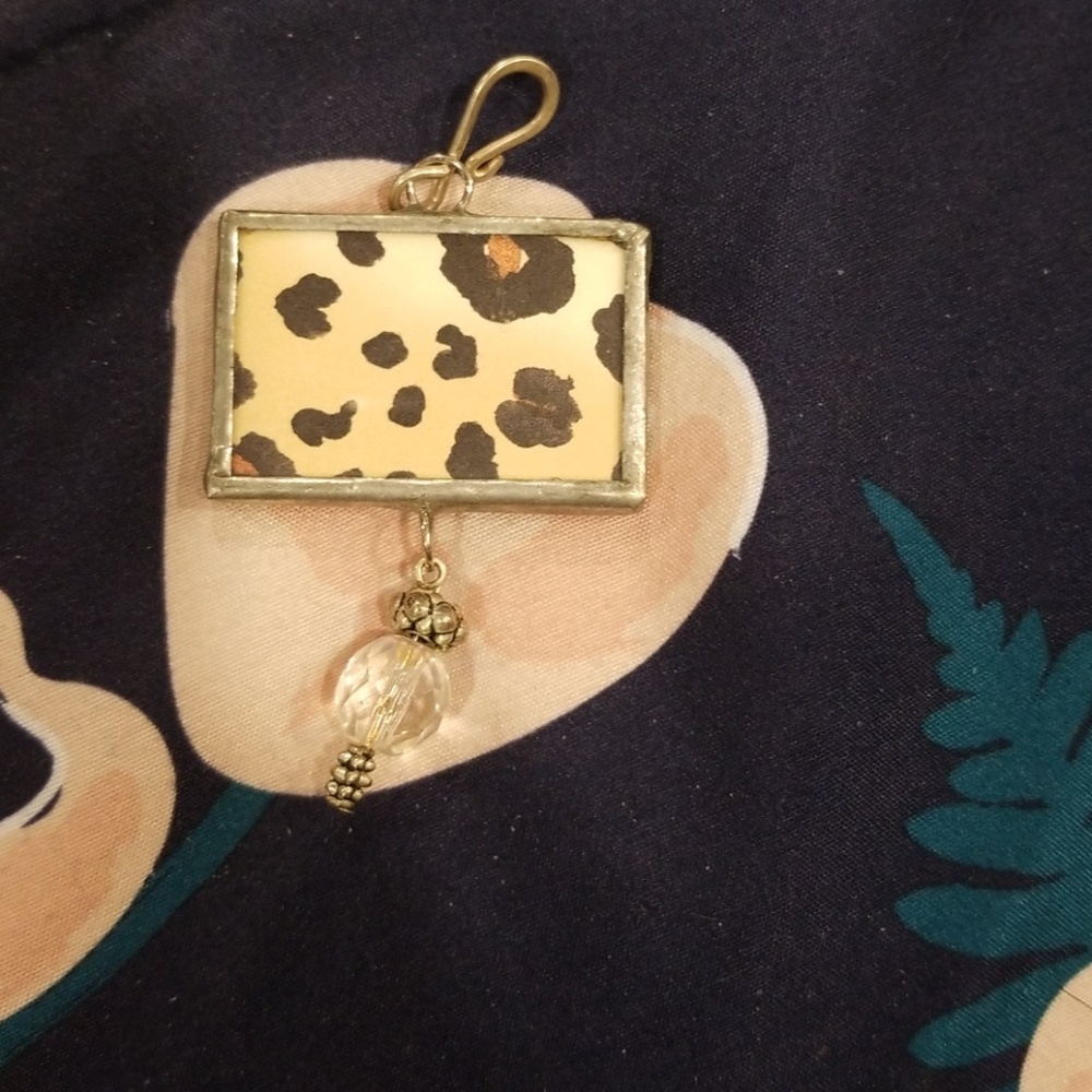Pendant - Picture 2 of 2